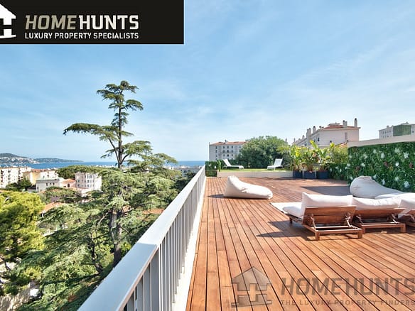 3 Bedroom Apartment in Nice 30