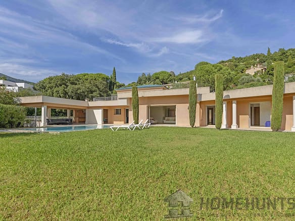 6 Bedroom Villa/House in Cavalaire Sur Mer 7