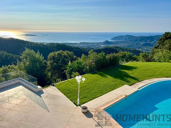 5 Bedroom Villa/House in Mandelieu La Napoule 36