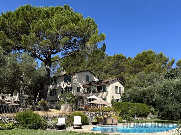 5 Bedroom Villa/House in Grasse 18