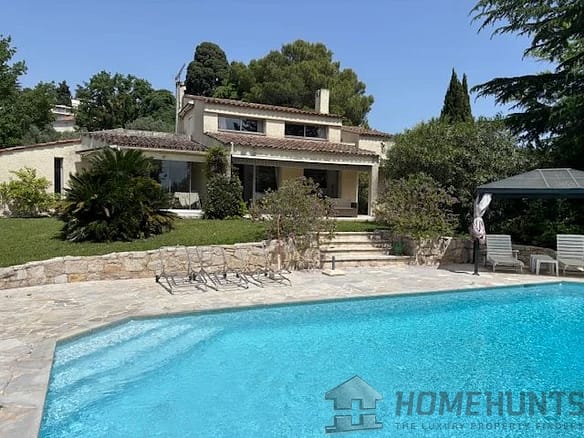 4 Bedroom Villa/House in Grasse 22