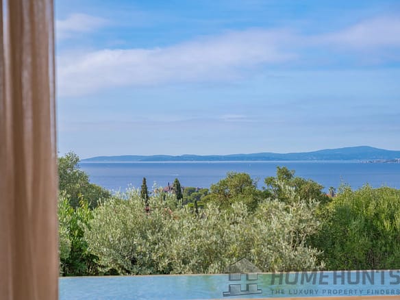 5 Bedroom Villa/House in St Raphael 24