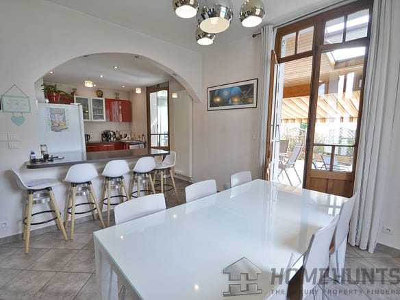 5 Bedroom Villa/House in Annecy 6