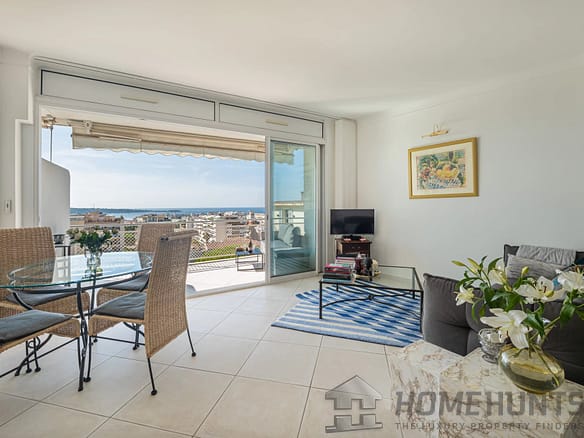 2 Bedroom Apartment in Cannes 34