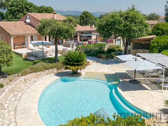 5 Bedroom Villa/House in Valbonne 28