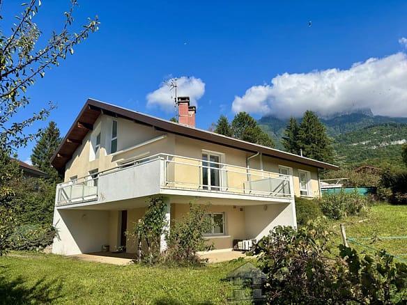 4 Bedroom Villa/House in Talloires 28
