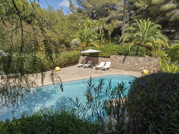 8 Bedroom Villa/House in Can Furnet 58