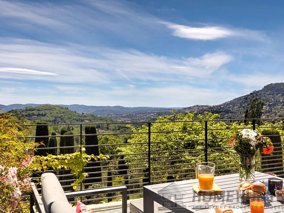 5 Bedroom Villa/House in Magagnosc 12