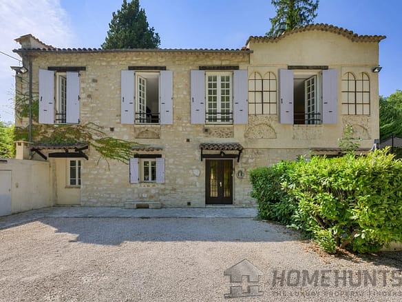 6 Bedroom Villa/House in La Colle Sur Loup 7