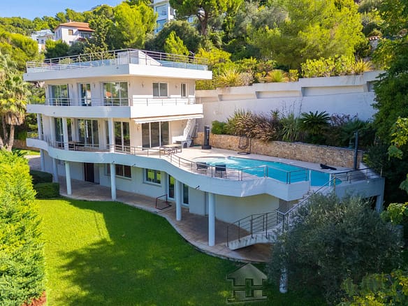 5 Bedroom Villa/House in Marseille 34