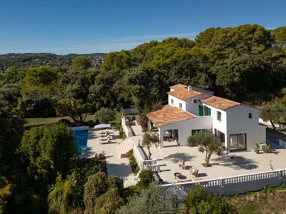 4 Bedroom Villa/House in Antibes 22