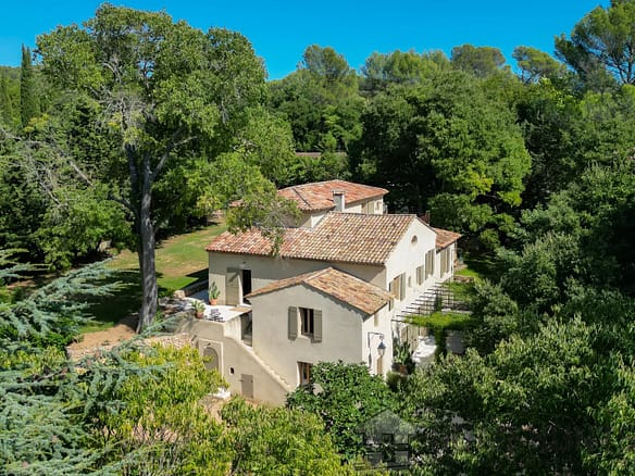 7 Bedroom Villa/House in Aix En Provence 2