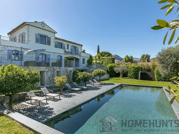 5 Bedroom Villa/House in La Gaude 32