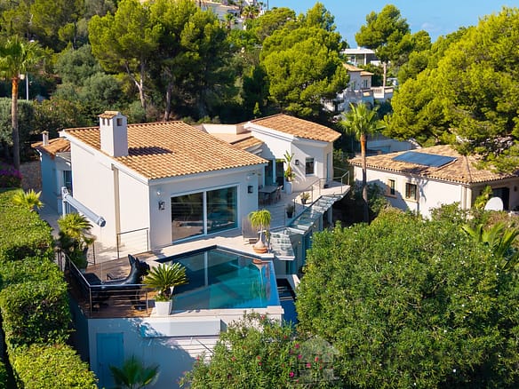 4 Bedroom Villa/House in Santa Ponsa 18