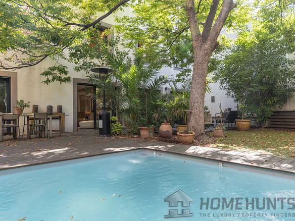 4 Bedroom Apartment in Marseille 28