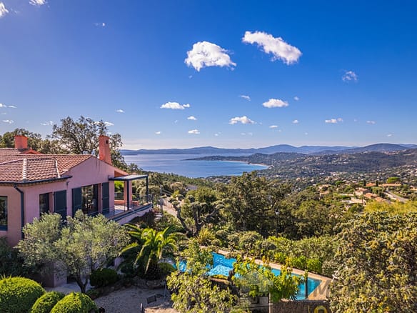 4 Bedroom Villa/House in Les Issambres 24