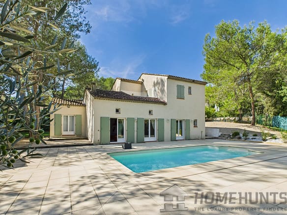 4 Bedroom Villa/House in Mallemort 34