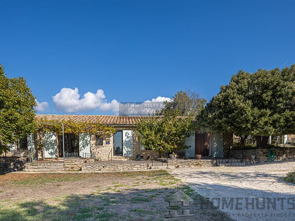 4 Bedroom Villa/House in Gordes 20