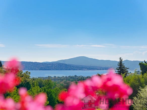 4 Bedroom Villa/House in Grimaud 32