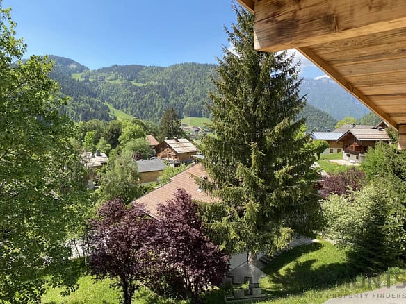 6 Bedroom Chalet in La Clusaz 20