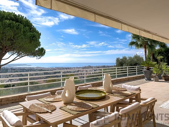 4 Bedroom Apartment in Le Cannet 22