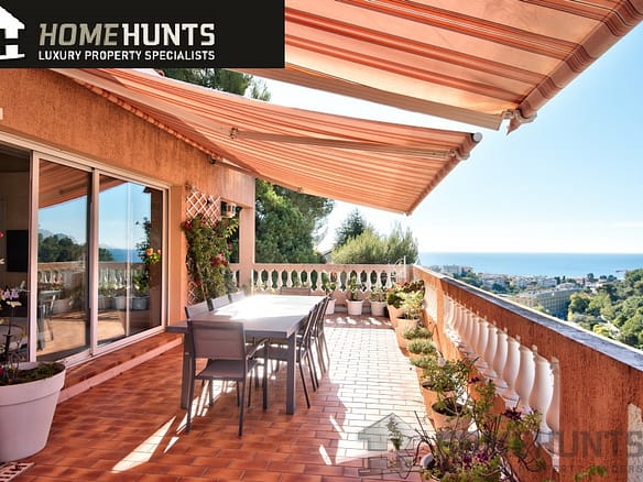 3 Bedroom Apartment in Nice 24