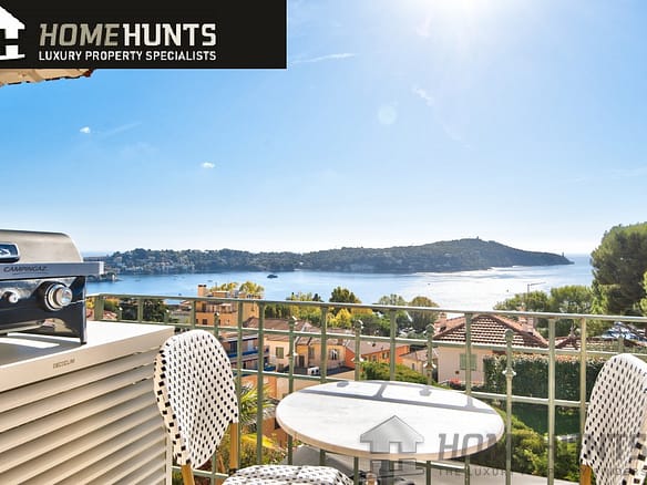 2 Bedroom Apartment in Villefranche Sur Mer 9