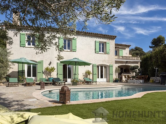 5 Bedroom Villa/House in La Gaude 36