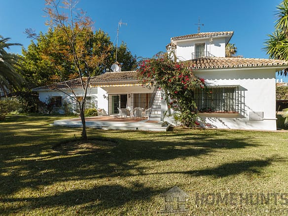 6 Bedroom Villa/House in Marbella 5
