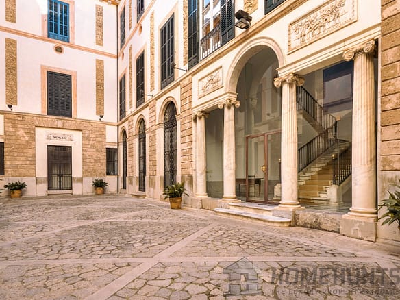 3 Bedroom Apartment in Palma 7