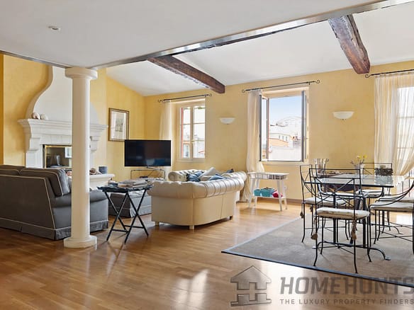 3 Bedroom Apartment in Nice 14