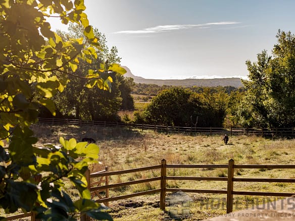 15 Bedroom Castle/Estates in Aix En Provence 2