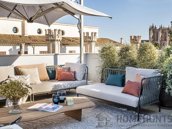 4 Bedroom Villa/House in Palma 4