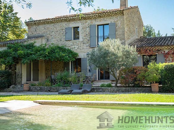 6 Bedroom Villa/House in St Marc Jaumegarde 12