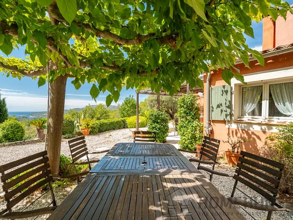 4 Bedroom Villa/House in Cassis 24