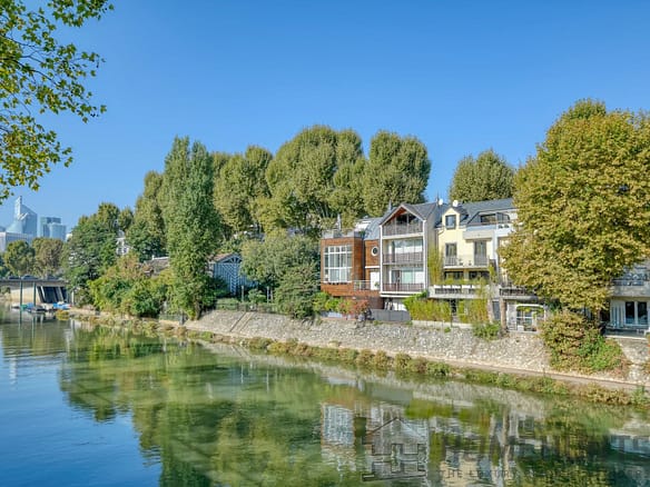 3 Bedroom Apartment in Neuilly Sur Seine 20