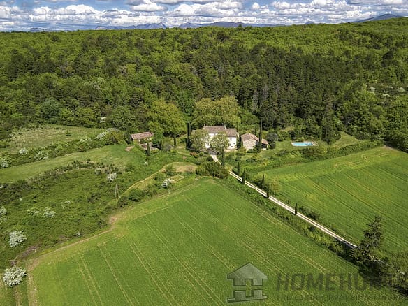 Villa/House For Sale in Espeluche 12