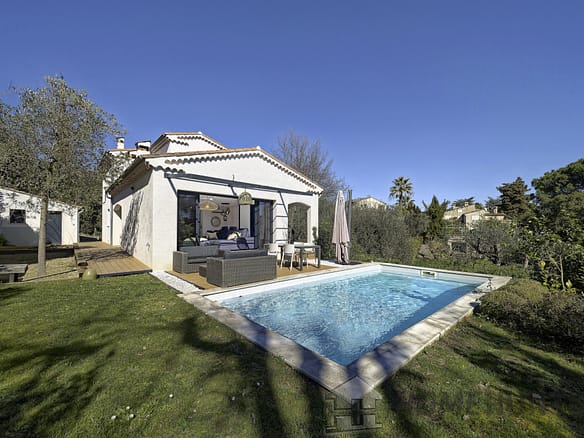 4 Bedroom Villa/House in Vence 14