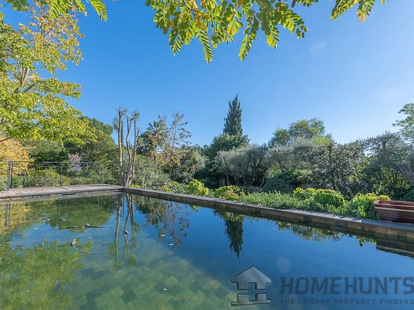 4 Bedroom Villa/House in Sanary Sur Mer 2