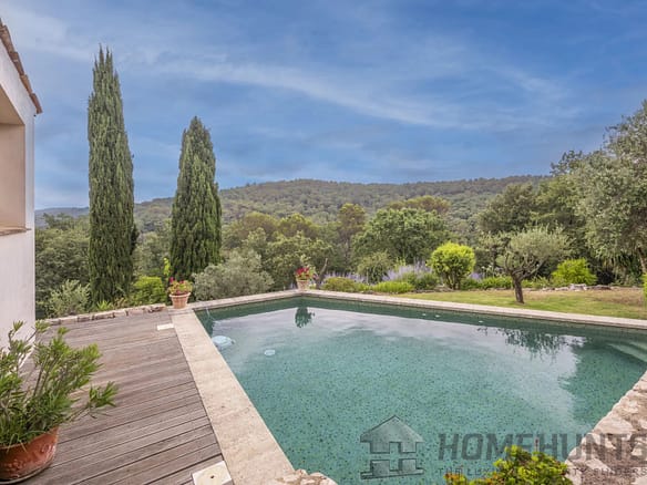 5 Bedroom Villa/House in Valbonne 9