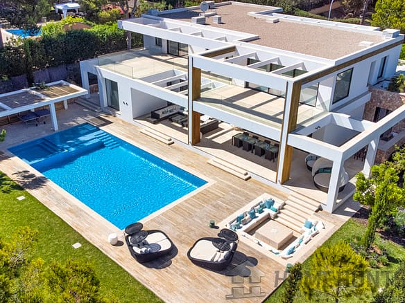 6 Bedroom Villa/House in Santa Ponsa 32