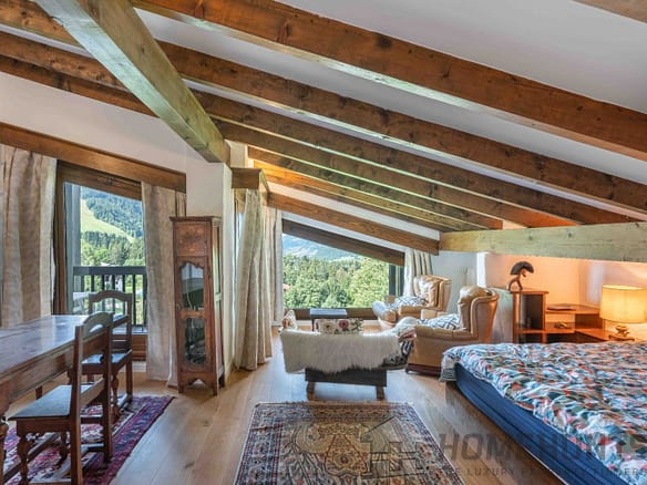 3 Bedroom Apartment in Megeve 22