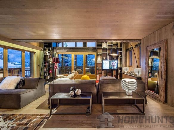 5 Bedroom Chalet in Courchevel 22
