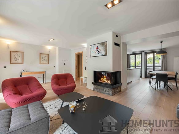 4 Bedroom Apartment in Courchevel 6