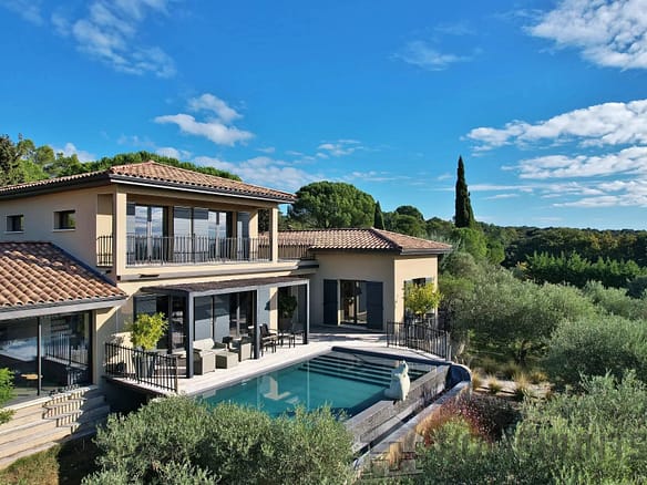 4 Bedroom Villa/House in Uzes 9