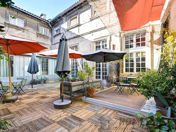 Villa/House in Avignon 3