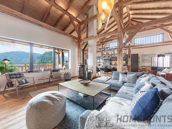 6 Bedroom Chalet in Morzine 7