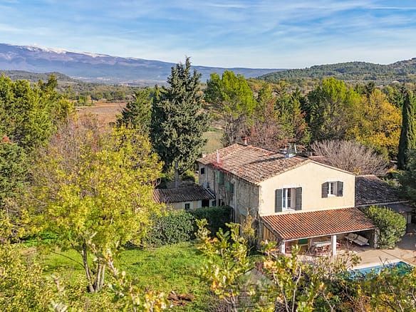 6 Bedroom Villa/House in Mazan 2