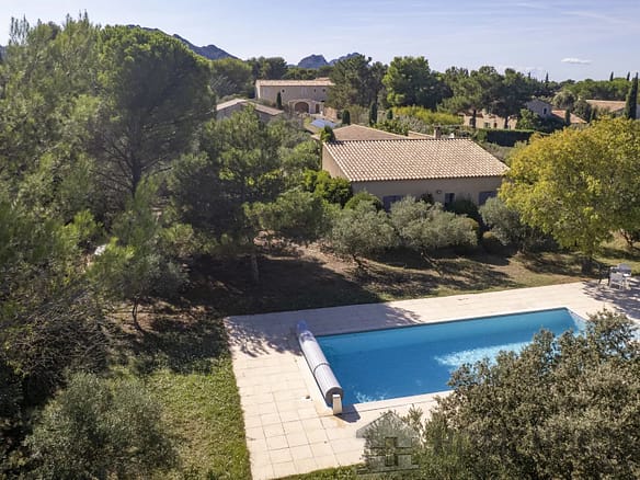 3 Bedroom Villa/House in Eygalieres 3