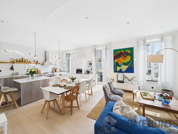 3 Bedroom Apartment in Nice 5